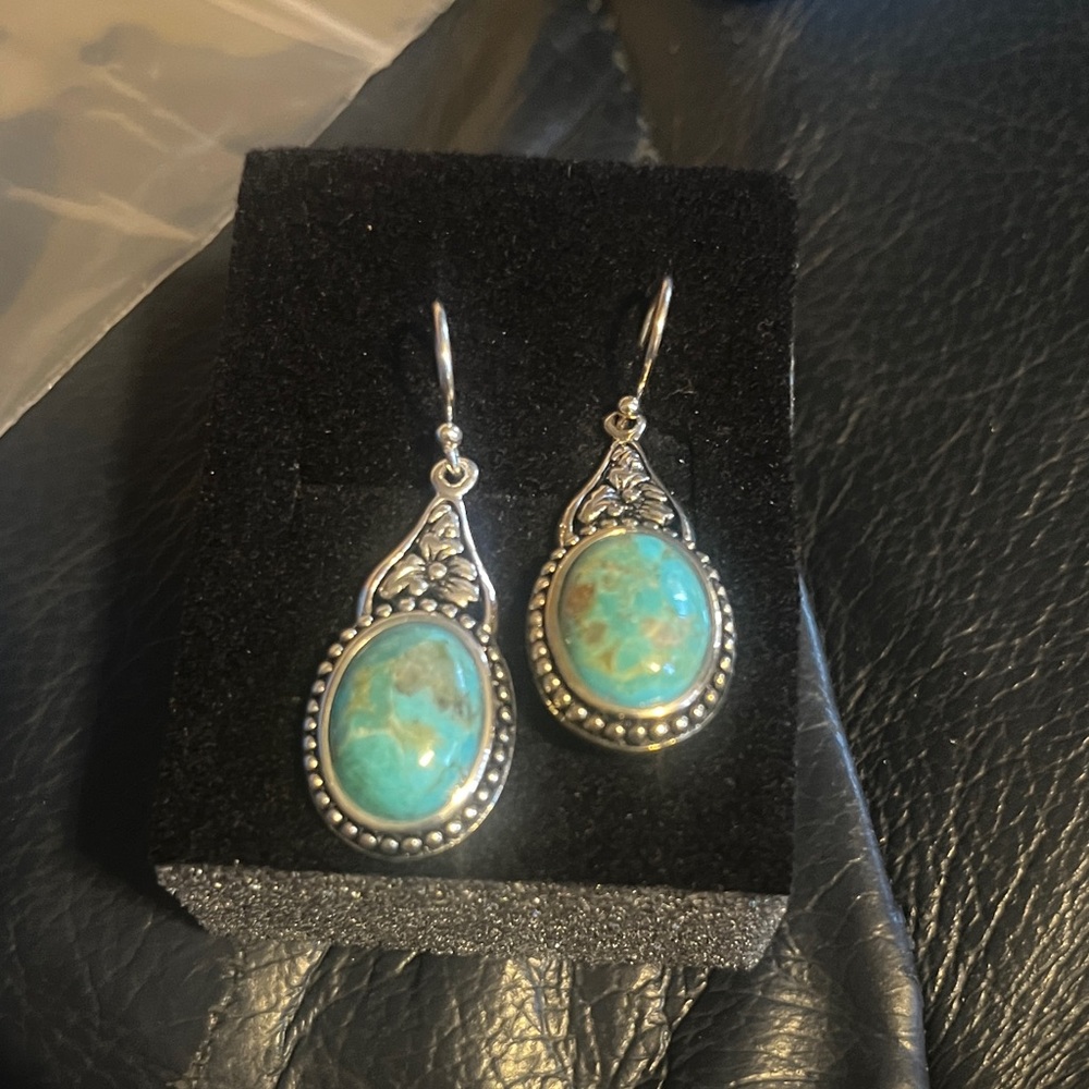 Silver and Turquoise Earrings .925